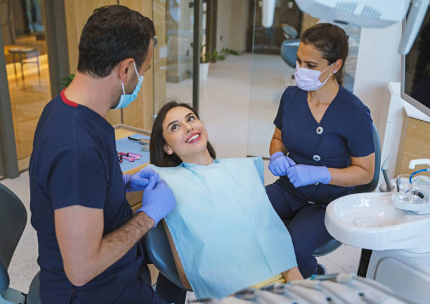 Best Dental Bonding  in Fruitville, FL
